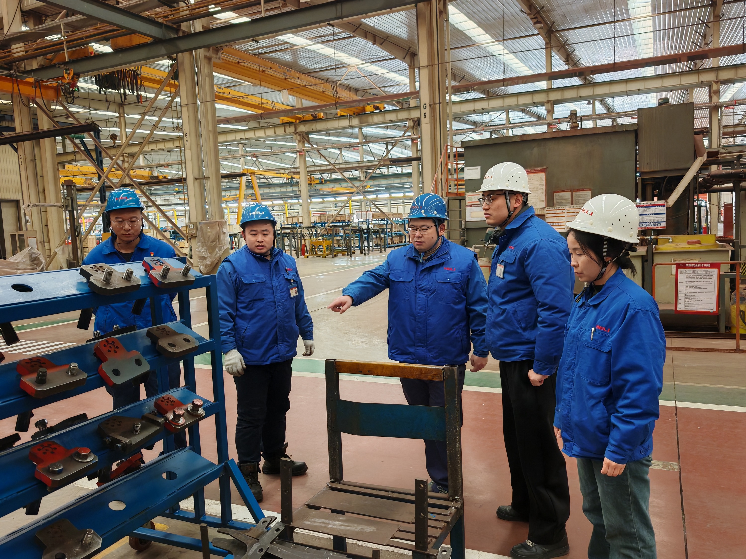 交流現(xiàn)場(chǎng)二（?。?jpg